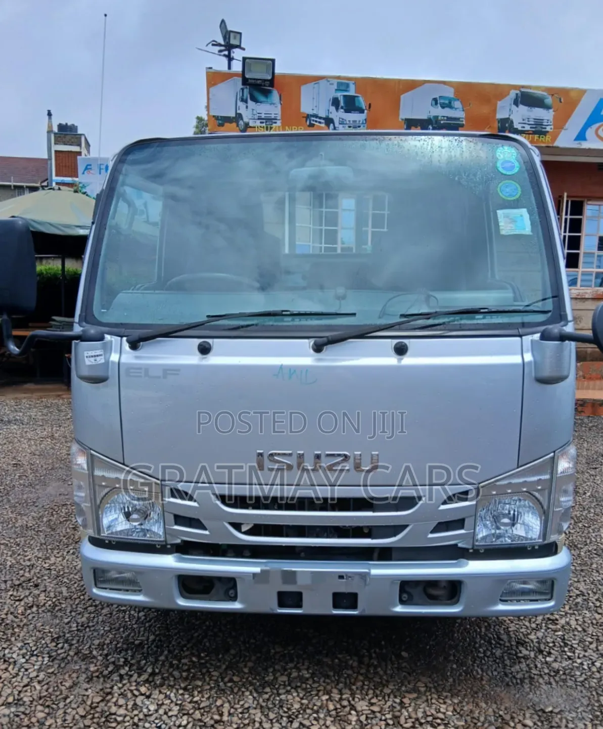 Isuzu Elf 2019 Silver