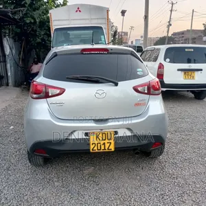 Mazda Demio 2017 Silver