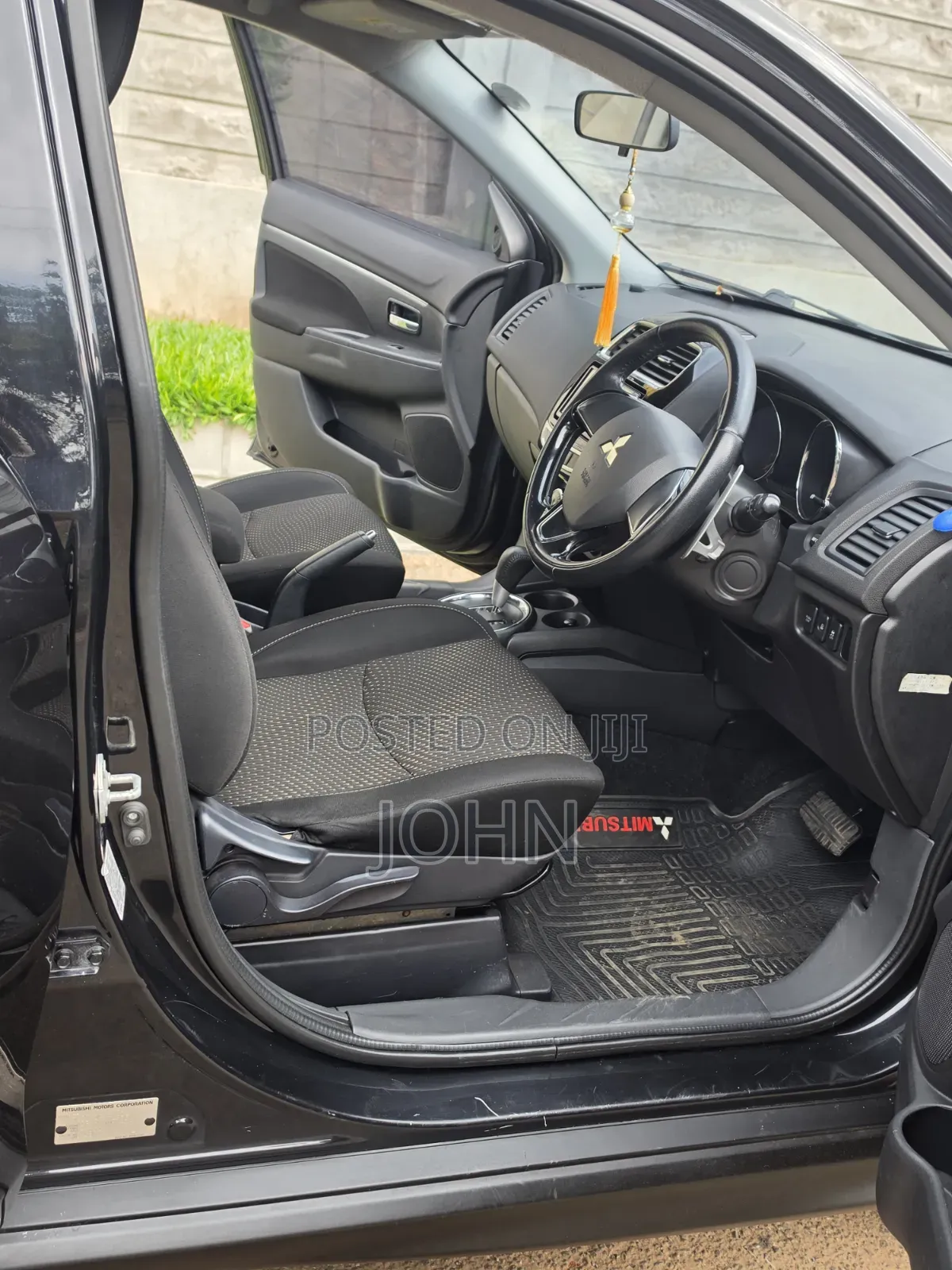 Mitsubishi RVR 2016 Black
