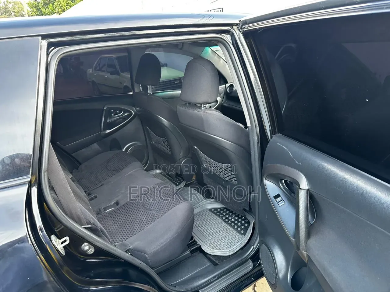 Toyota Vanguard 2010 Black