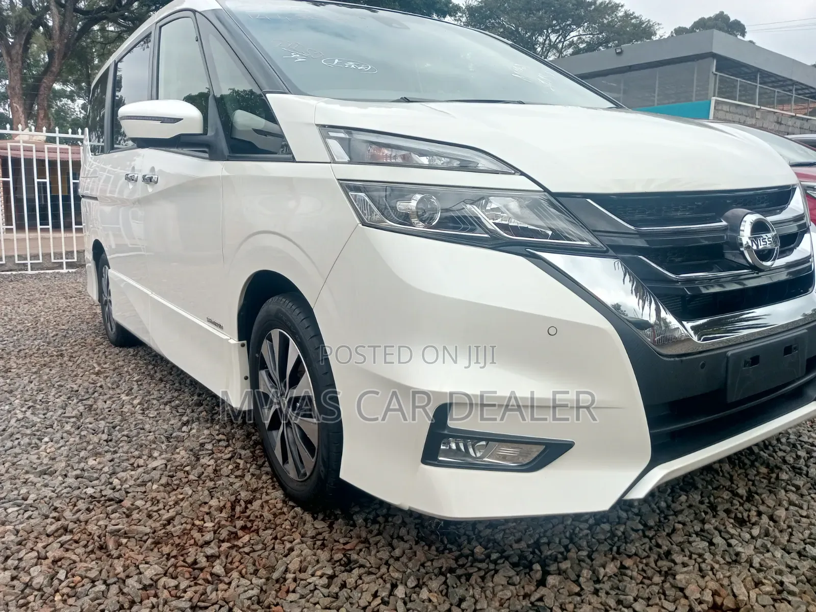 Nissan Serena 2019 White