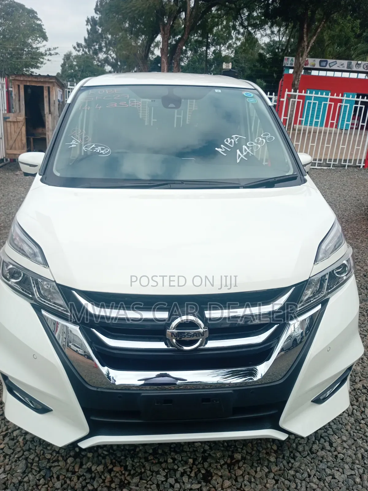 Nissan Serena 2019 White