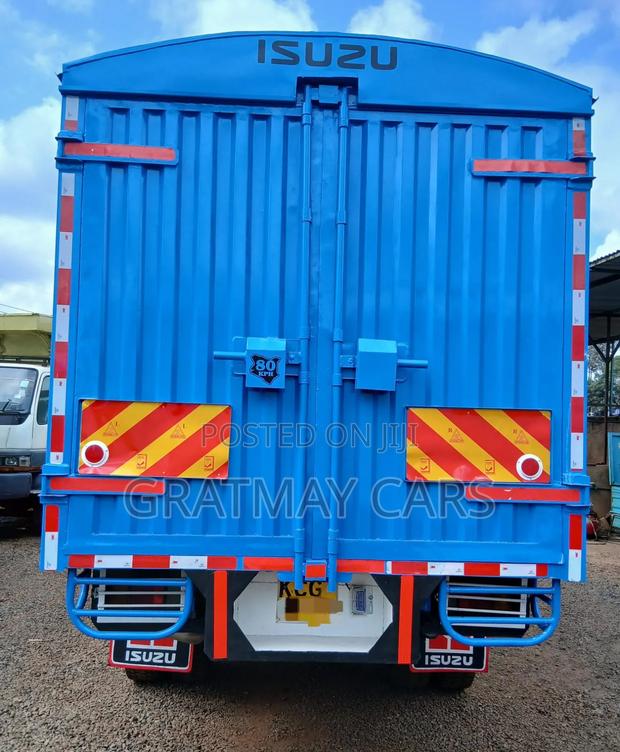 Isuzu NPR 2015 White - thumbnail 13