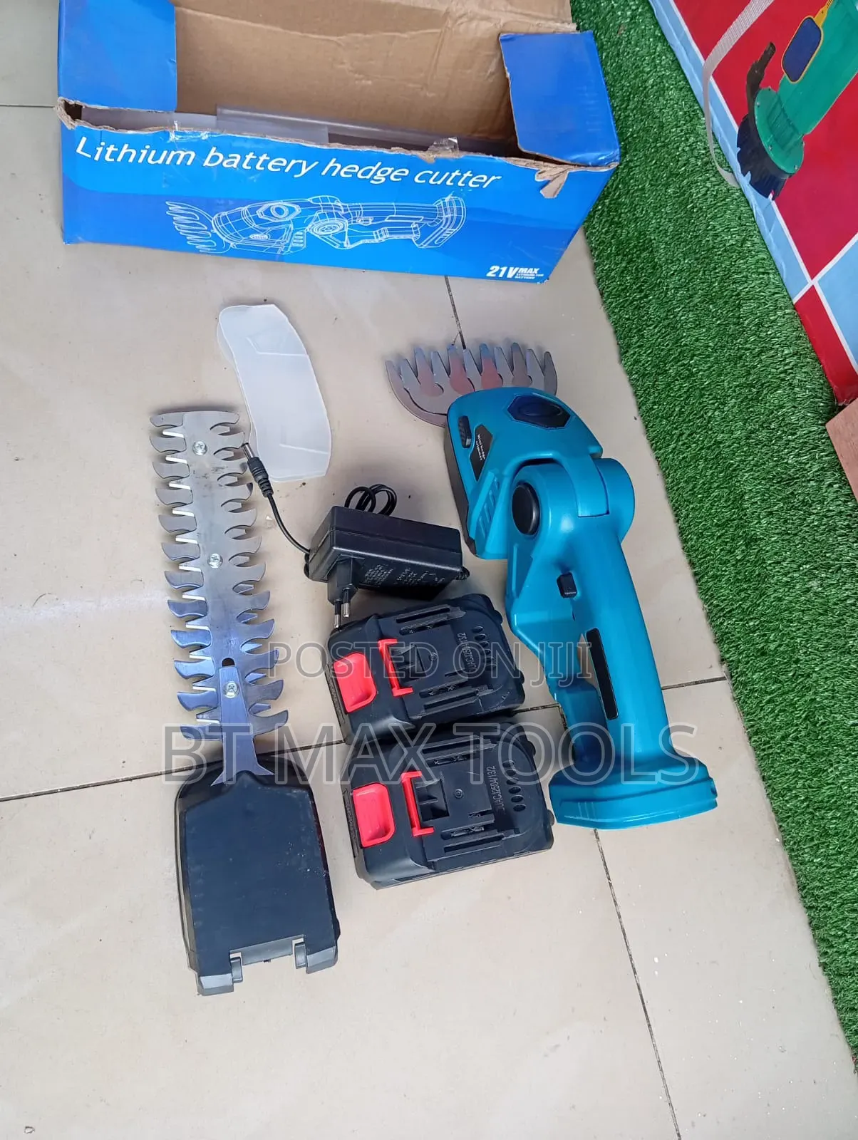 Cordless Hedge Cutter