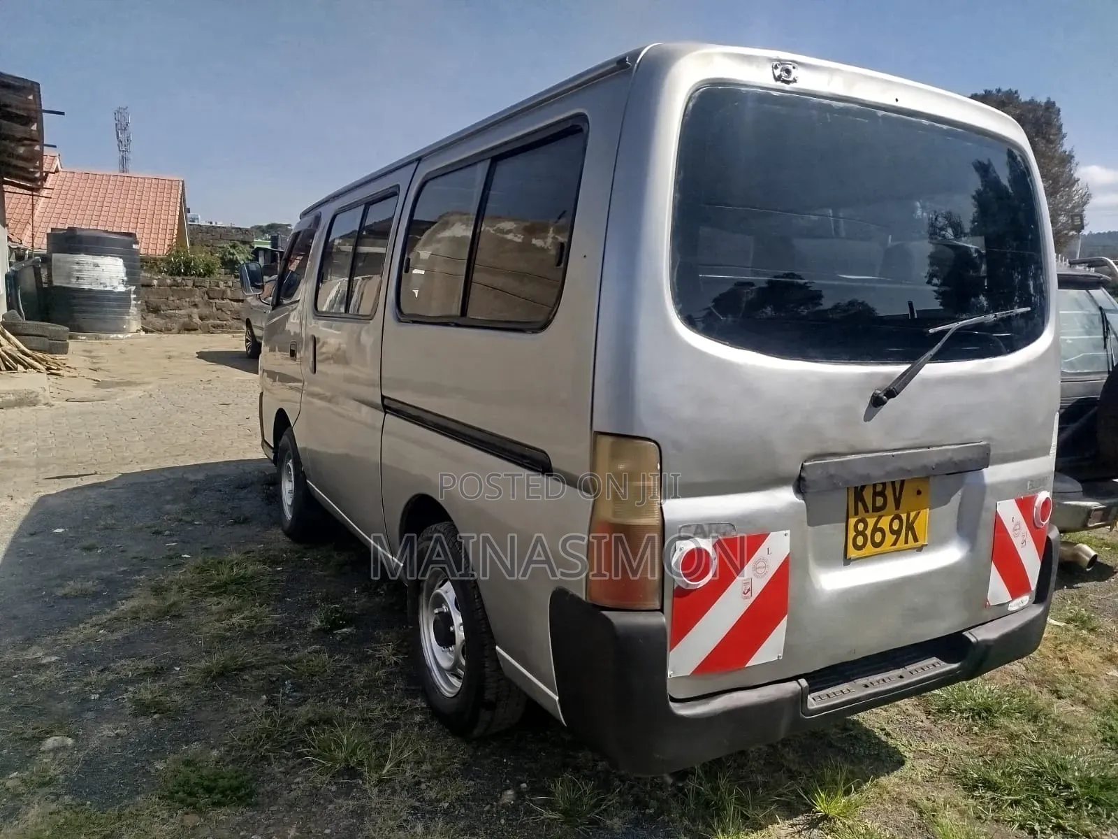 Nissan Caravan (Urvan) 2006 Grey