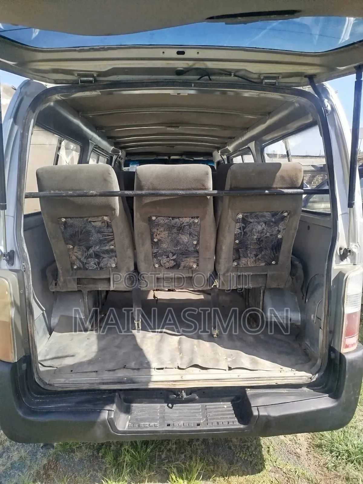 Nissan Caravan (Urvan) 2006 Grey