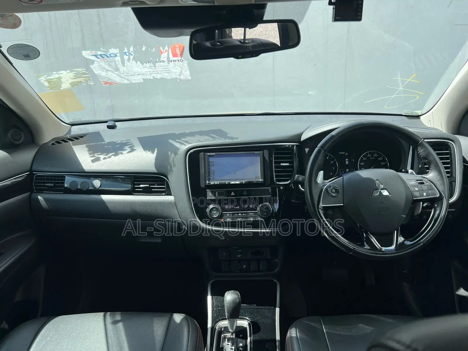Mitsubishi Outlander 2019 Green
