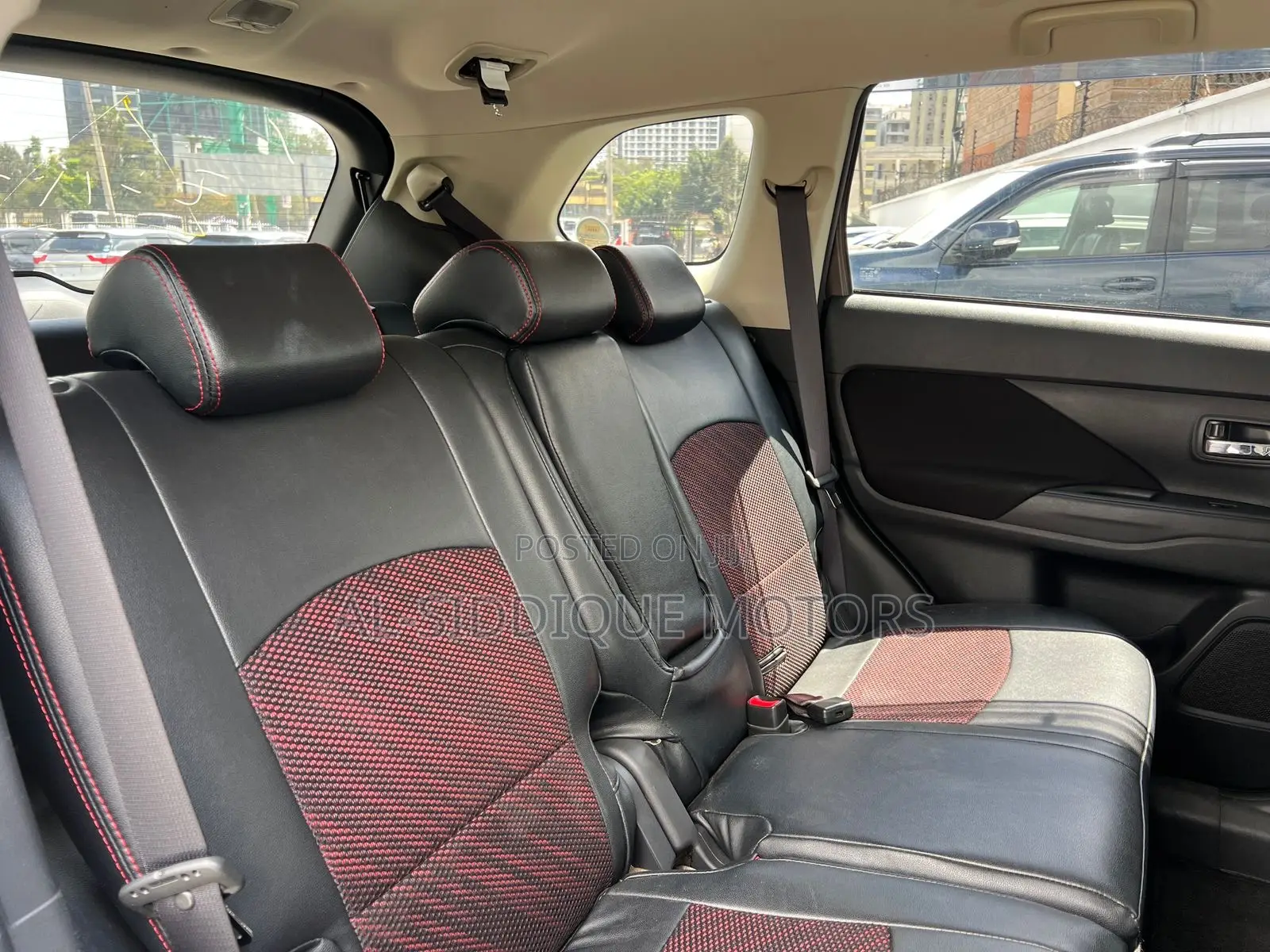 Mitsubishi Outlander 2019 Green