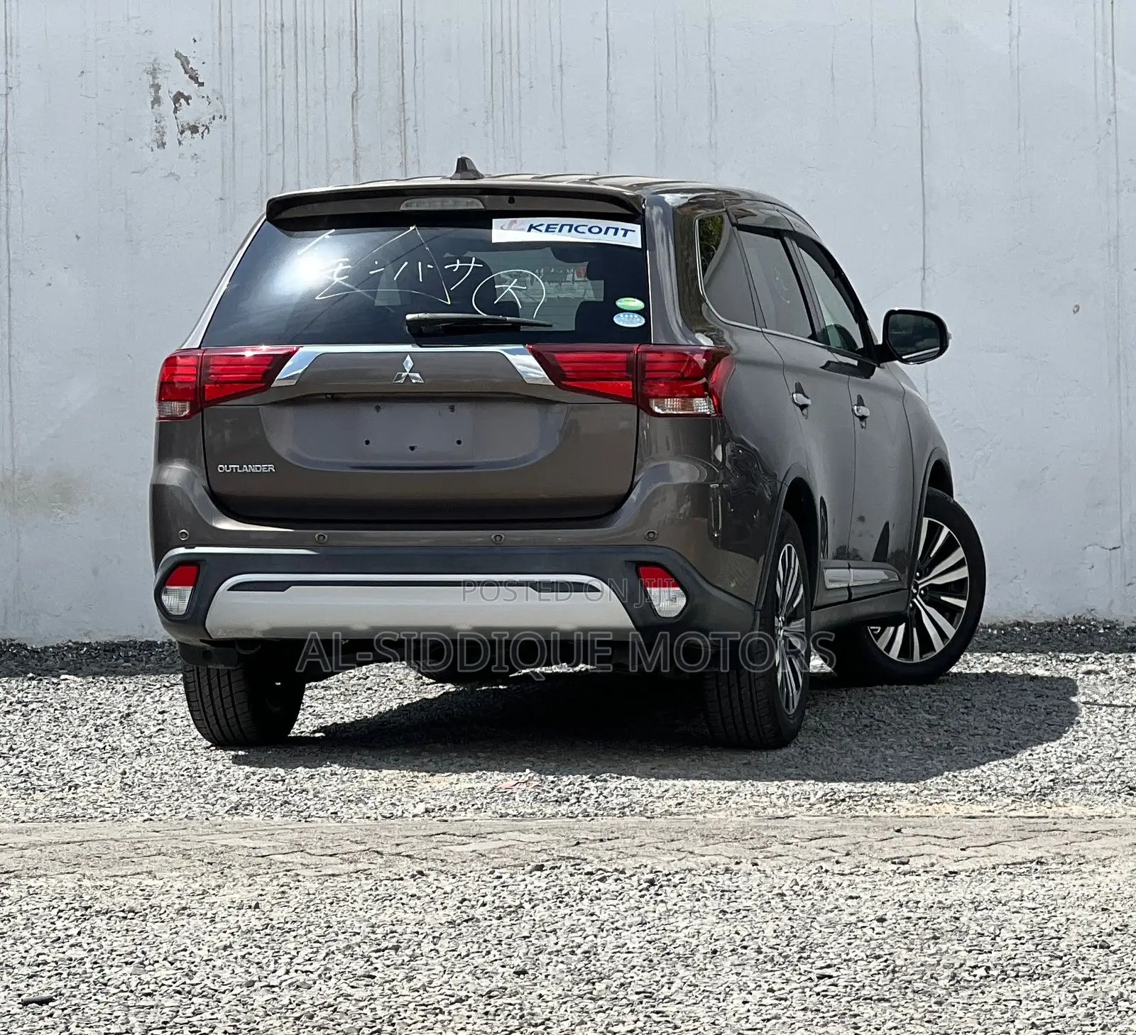 Mitsubishi Outlander 2019 Green