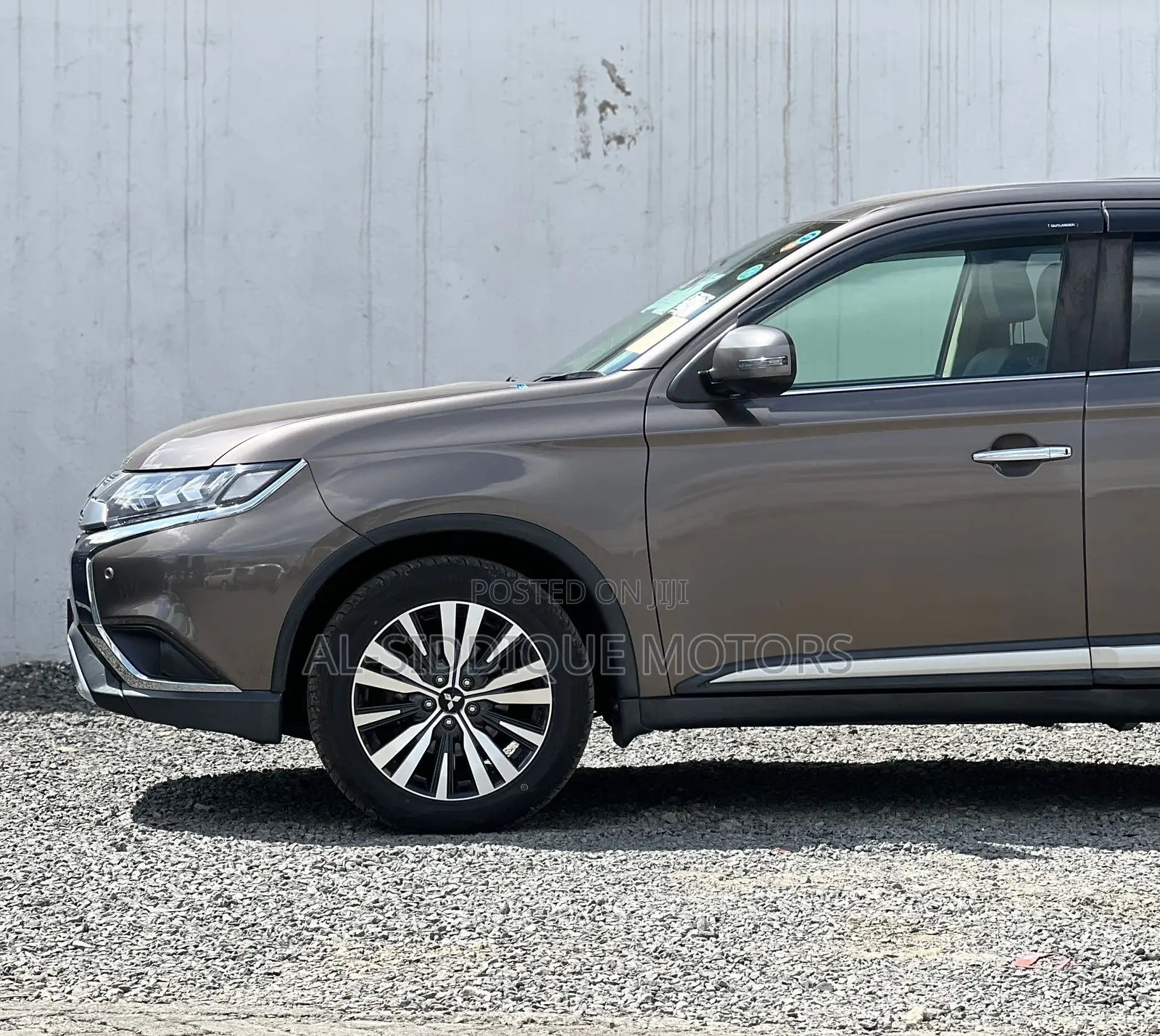 Mitsubishi Outlander 2019 Green