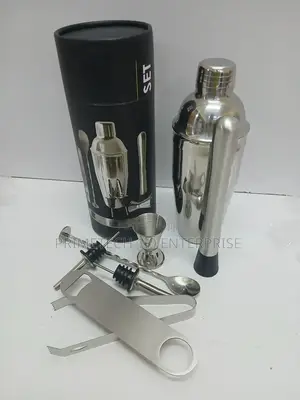 Cocktails Shaker Mixer