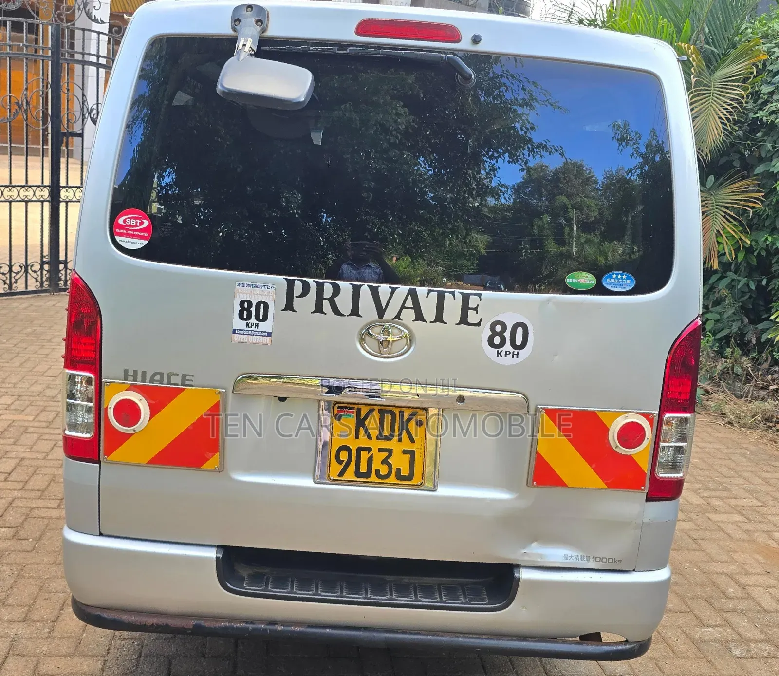 Toyota HiAce 2015 Silver