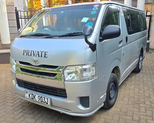 Toyota HiAce 2015 Silver