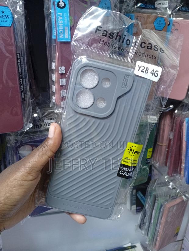 Vivo Y28 4g-Grey Gear4 Phone Case