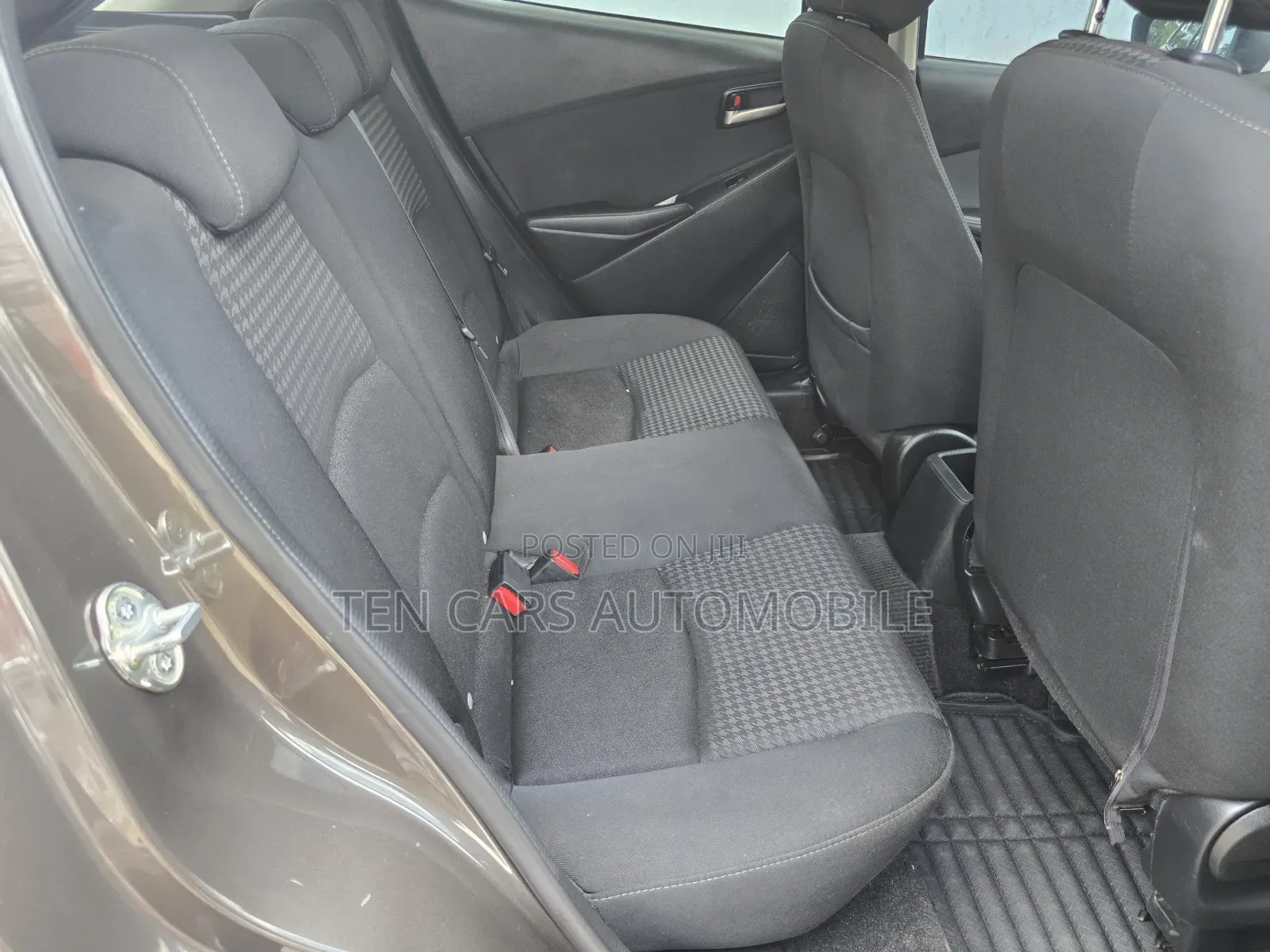 Mazda Demio 2018 Gray