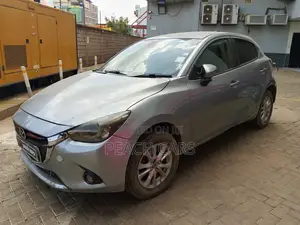 Mazda Demio 2015 Silver
