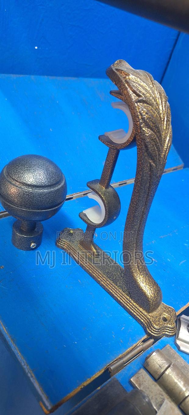Cobra Metallic Curtain Rods Bracket for Home and Office Decoration