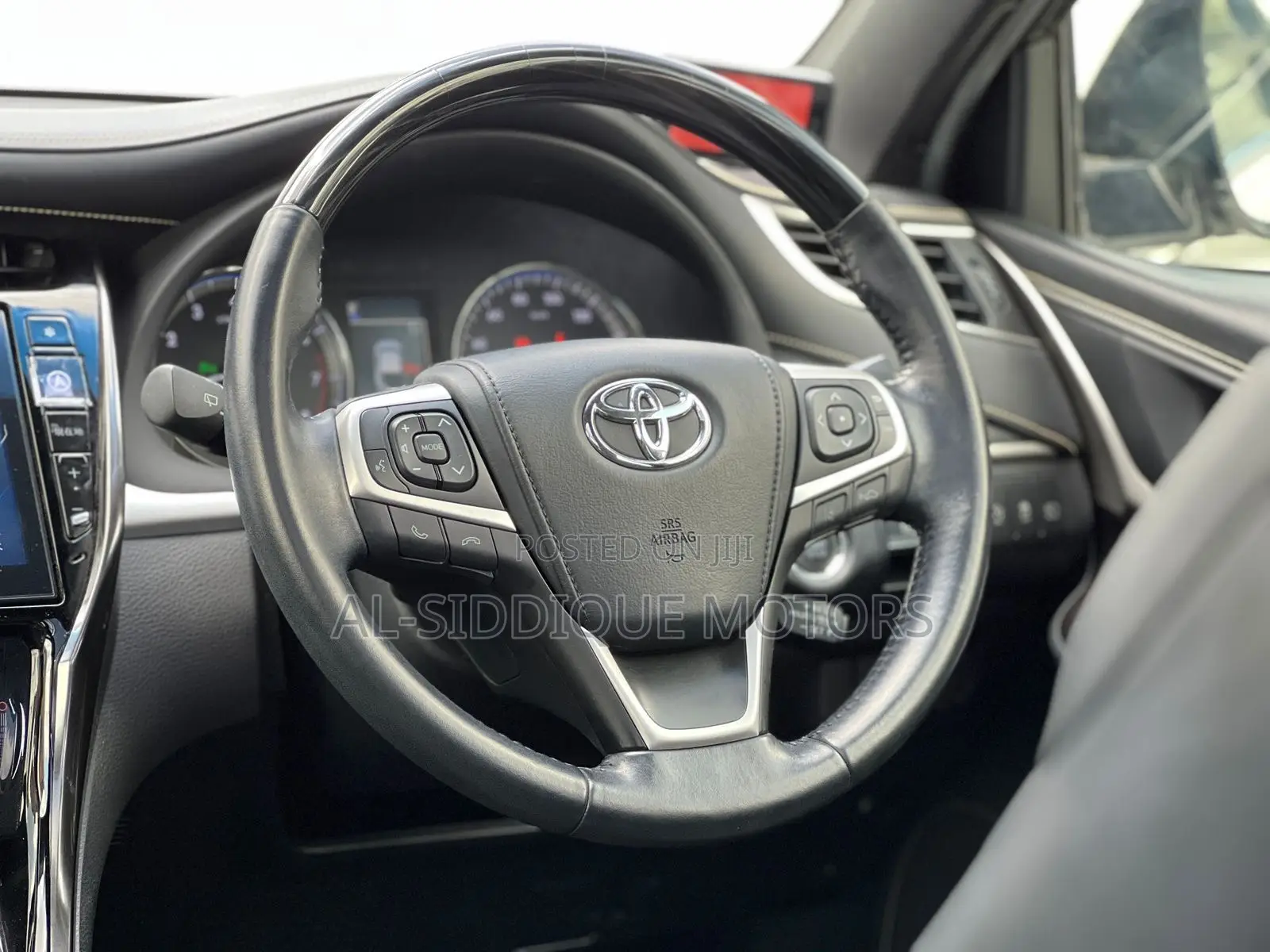 Toyota Harrier 2.0 2019 Off white