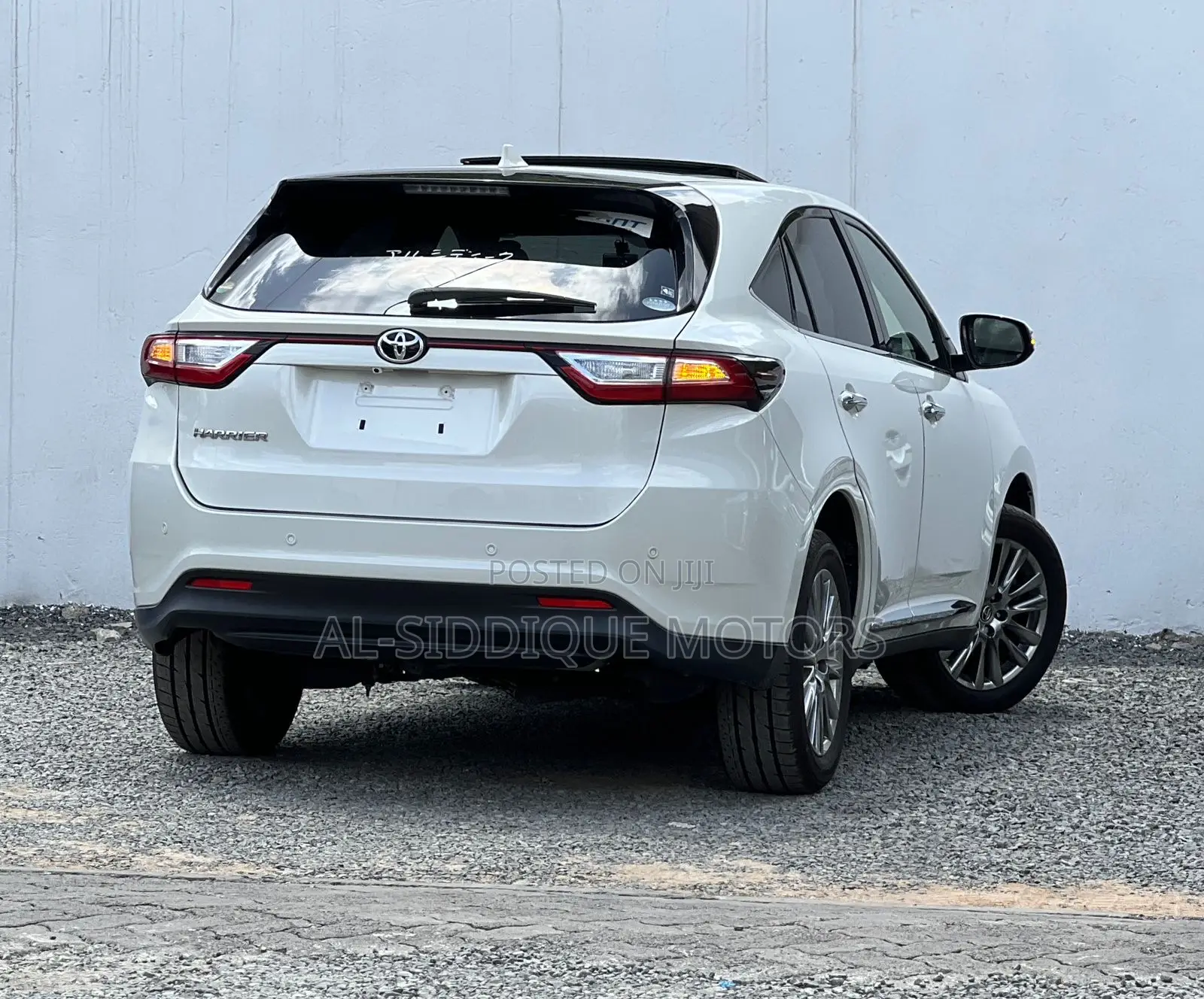 Toyota Harrier 2.0 2019 Off white