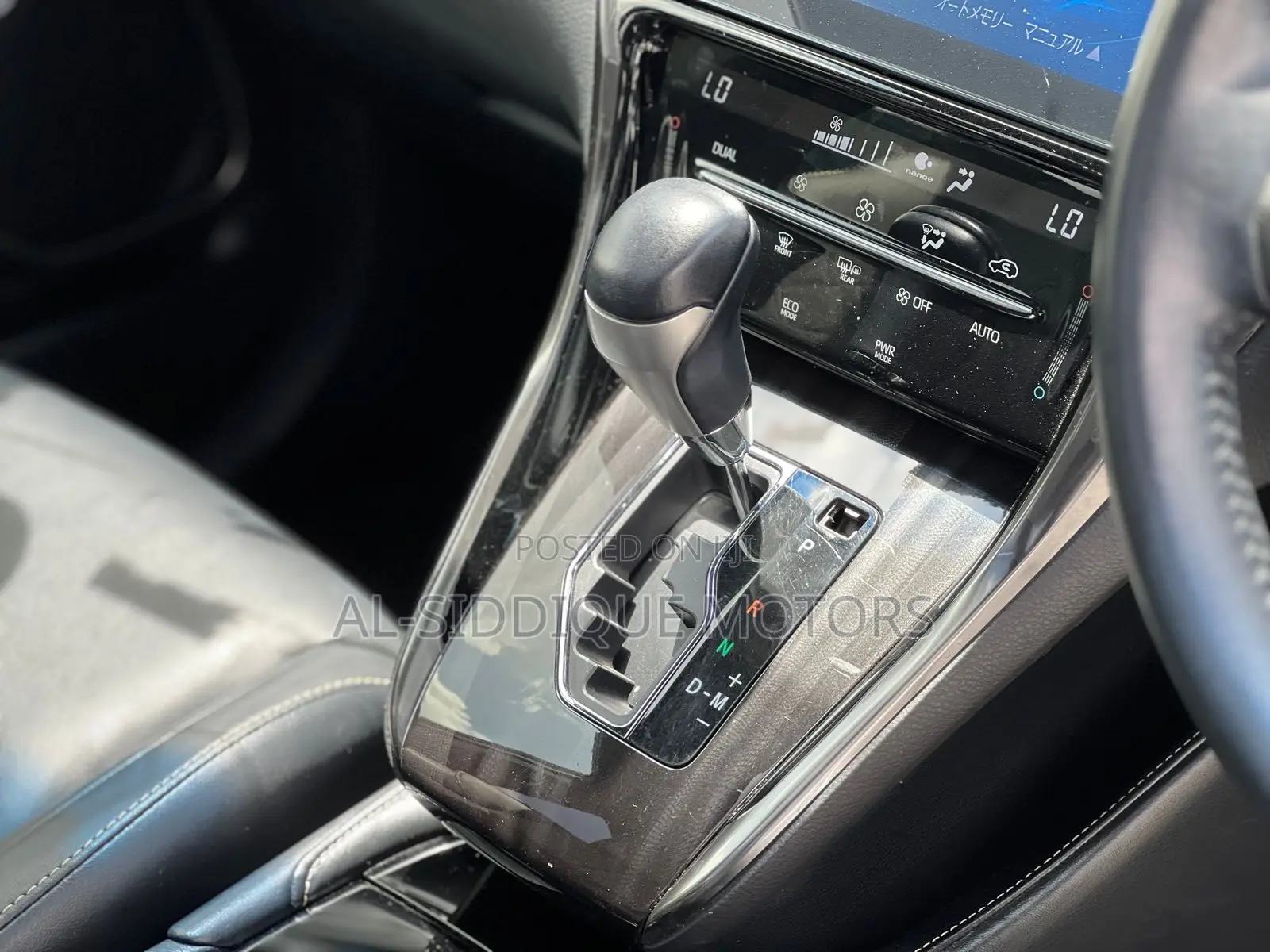 Toyota Harrier 2.0 2019 Off white