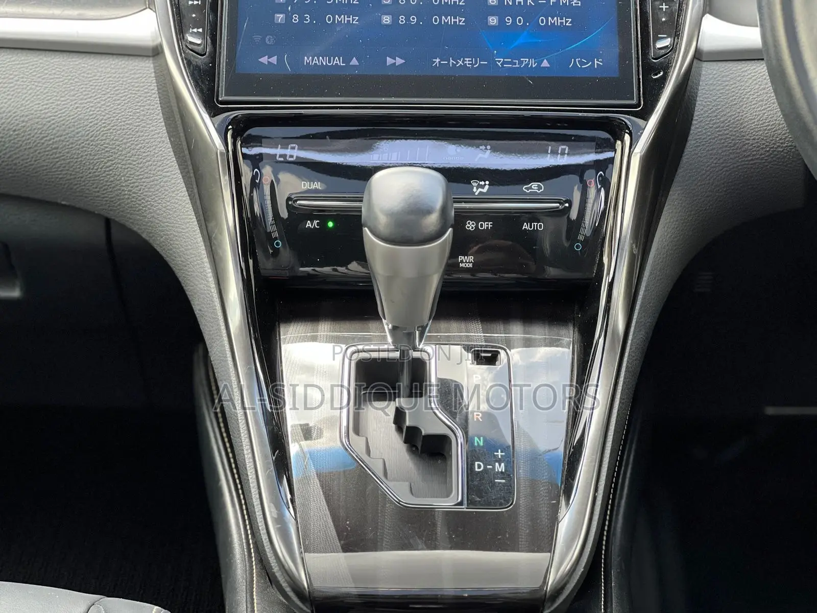 Toyota Harrier 2.0 2019 Off white