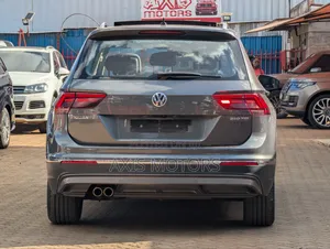 Volkswagen Tiguan 2018 Gray