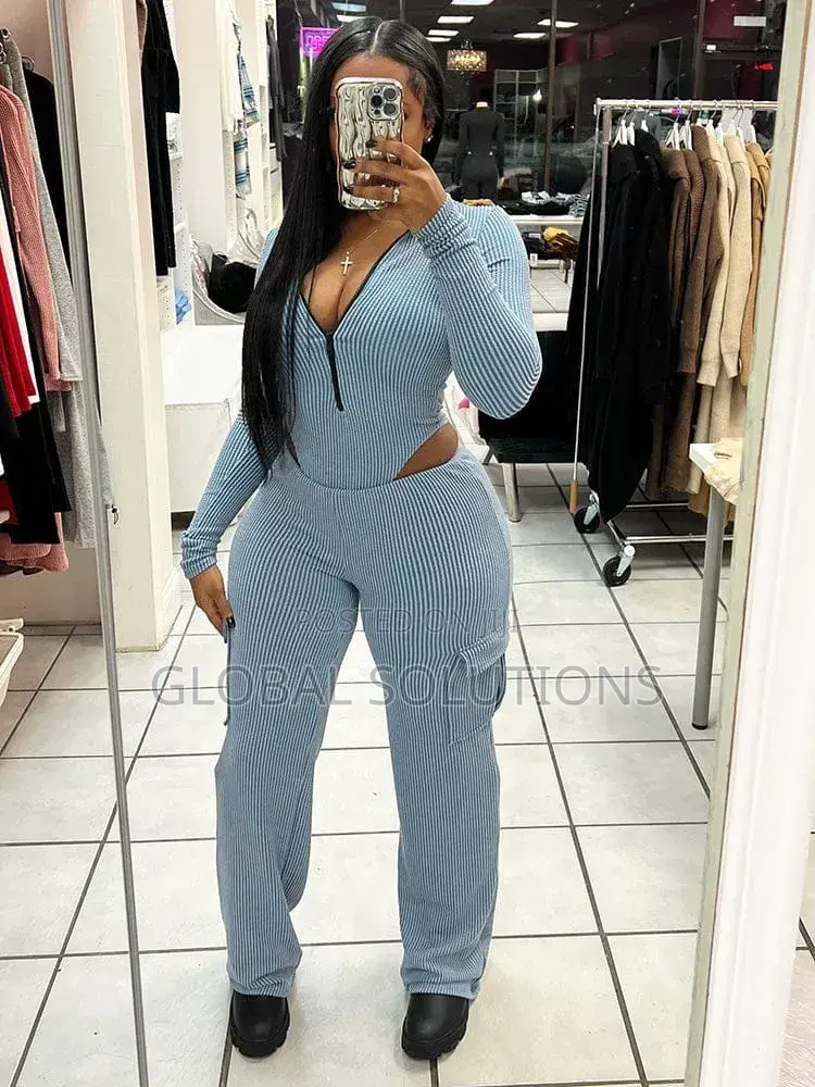 Ribbed Two-Piece Outfit Featuring a Long-Sleeve Zip-Up Bodysuit