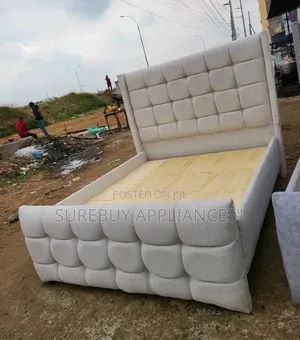 6*6 Chester Bed,Premium Chester Bed With Deep Tufted Headboard