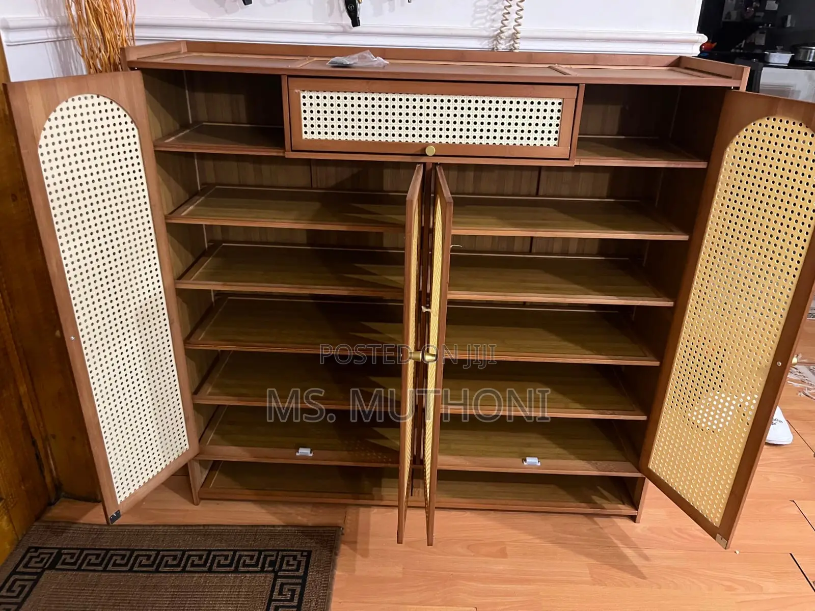 Diy Wood Entryway Shoe Cabinet / Shoe Rack