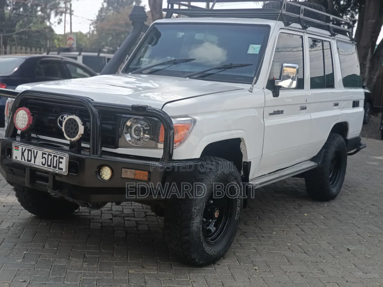 Toyota Land Cruiser 2012 White