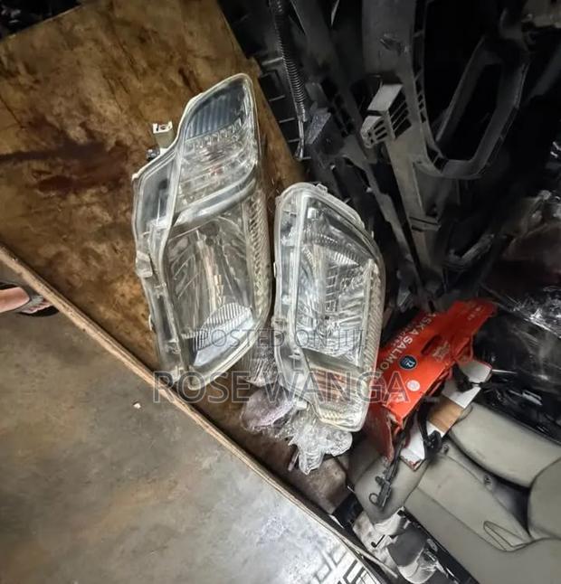 Axio 2010 Headlight