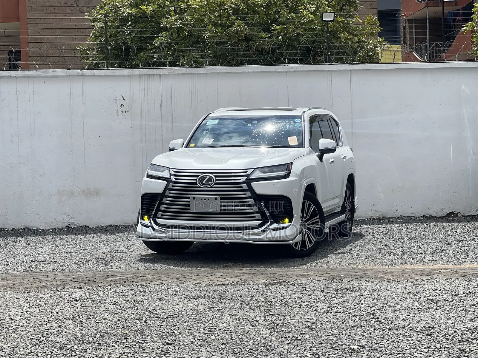 Lexus LX 600 2023 White