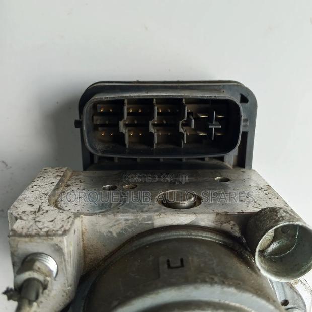 Toyota Mark X Grx120 Abs Module (6q) - thumbnail 2