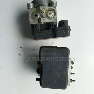 Toyota Mark X Grx120 Abs Module (6q)
