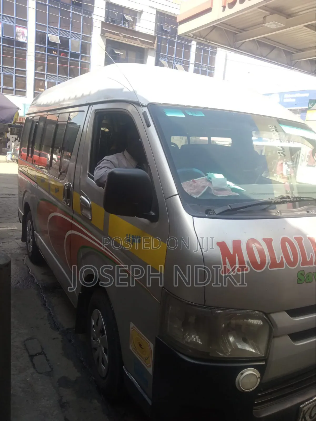 Toyota HiAce 2014 Silver