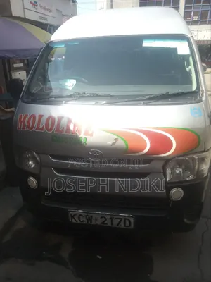 Toyota HiAce 2014 Silver