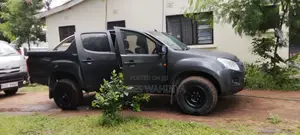 Isuzu D-MAX 2015 Gray