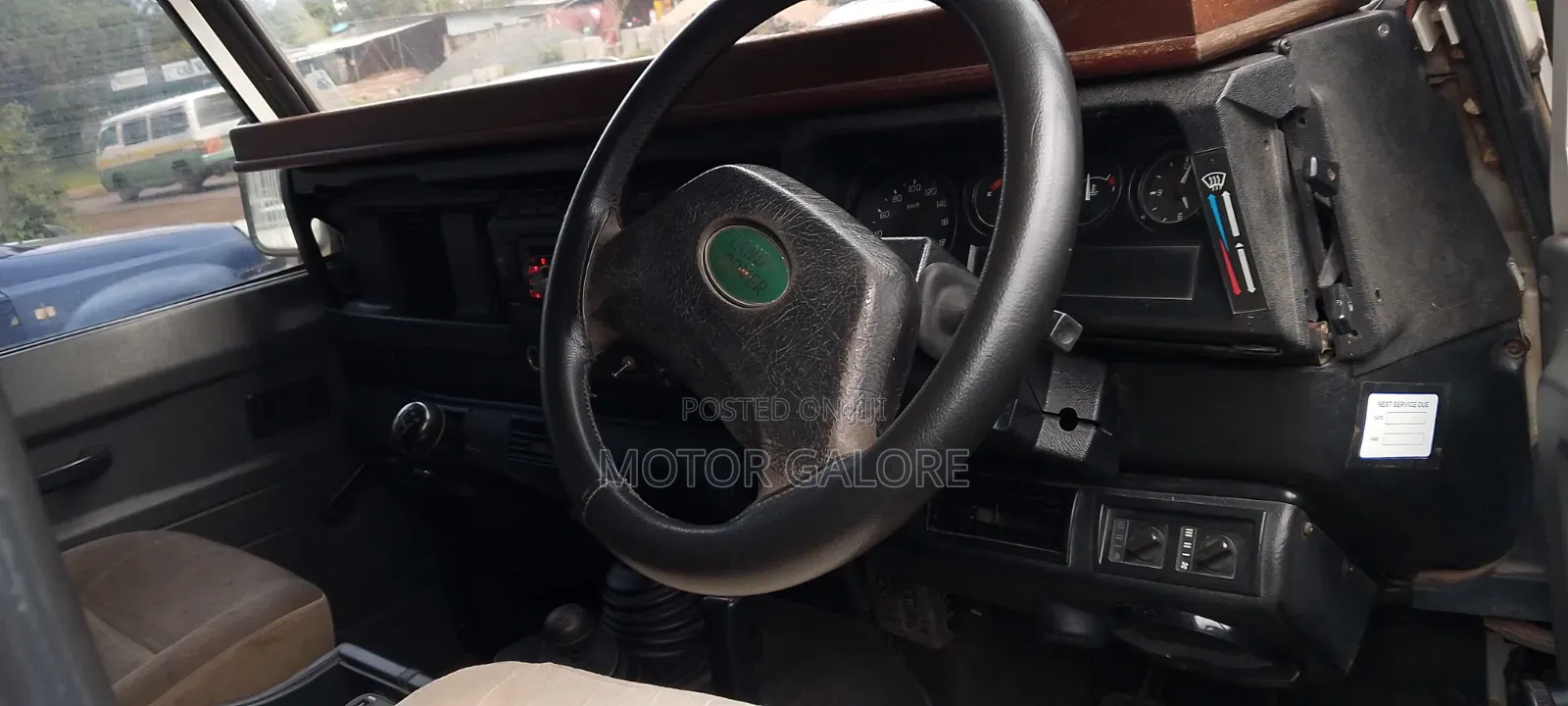 Land Rover Defender 2001 White