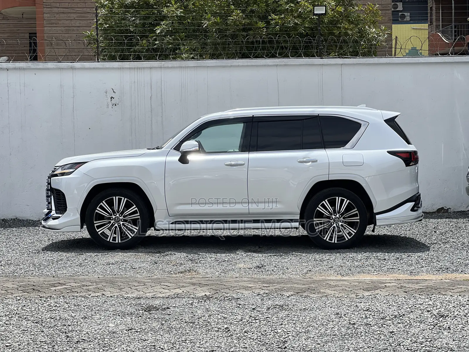 Lexus LX 600 2023 White