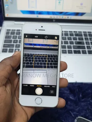 Apple iPhone 5 16 GB White