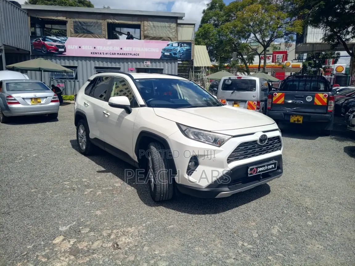 Toyota RAV4 2019 White