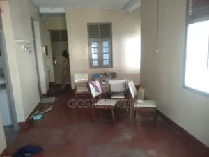 3bdrm Apartment in Ganjoni for rent