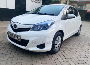 Toyota Vitz 2013 White