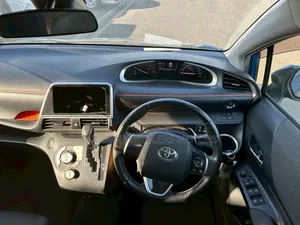 Toyota Sienta 2019 Blue