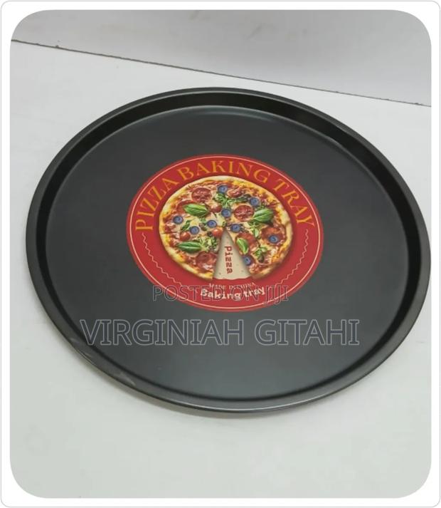 Non Stick Perforated Pizza Pan Measurements *31 CMS Diameter - thumbnail 2