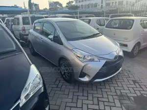 Toyota Vitz 2019 Silver