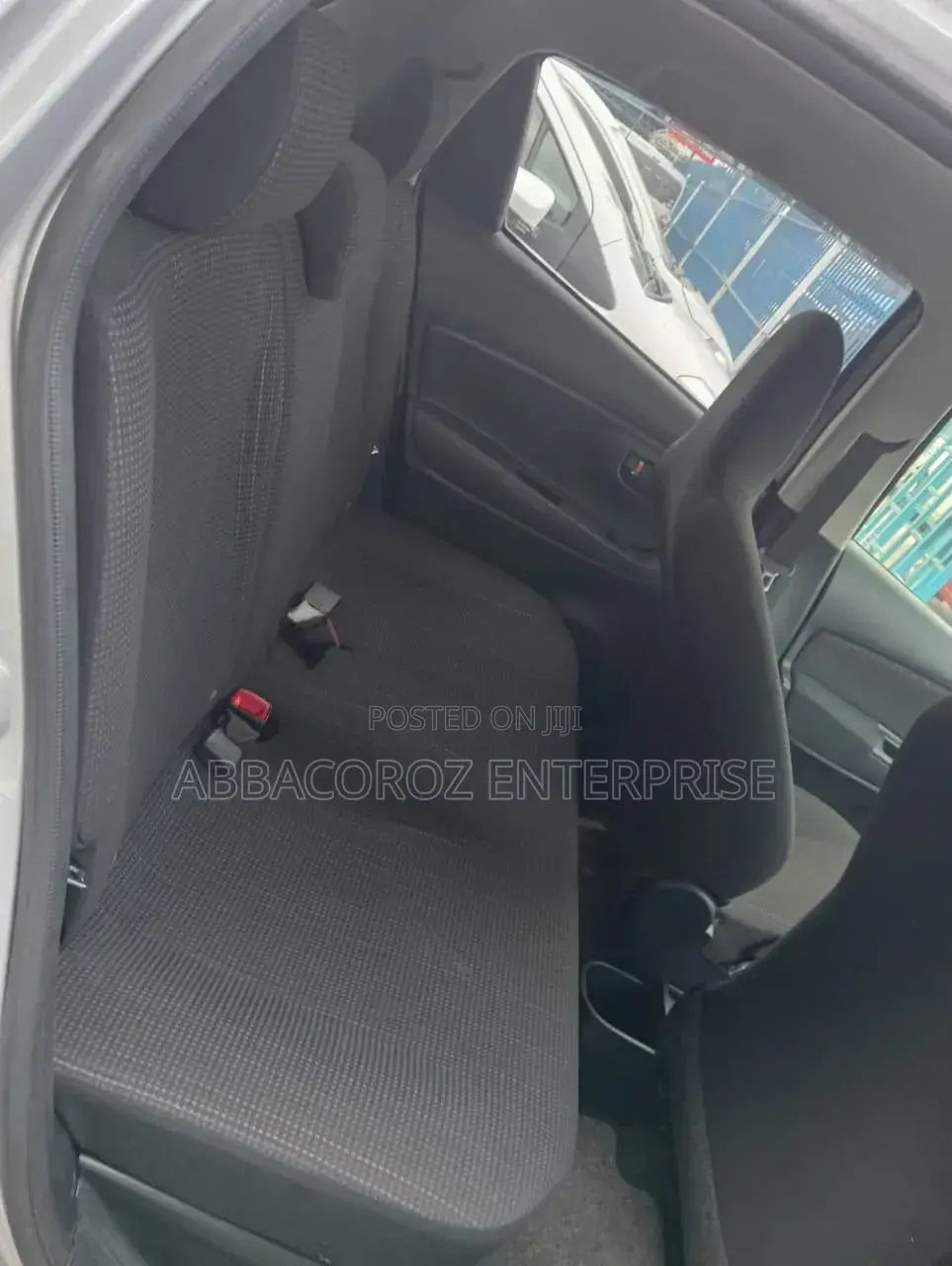Toyota Vitz 2019 Silver
