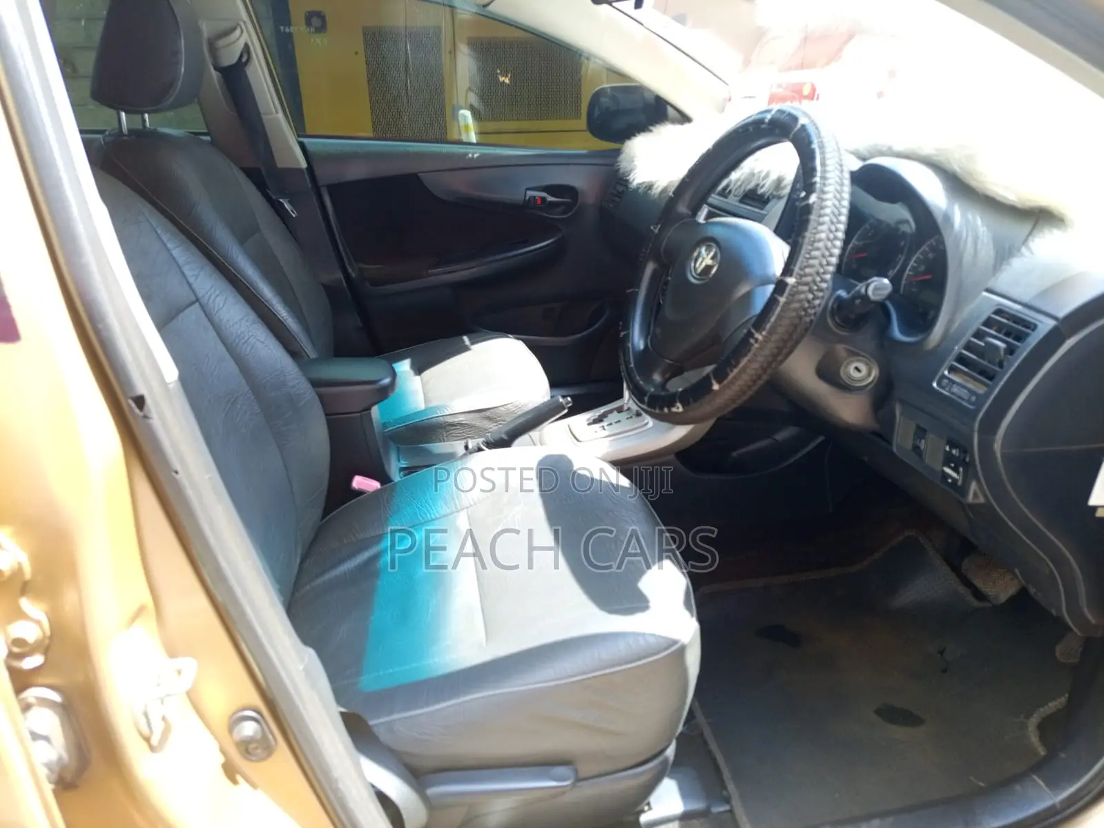 Toyota Corolla Fielder 2011 Gold