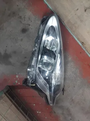 Sienta New Model Headlights