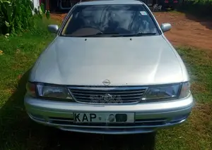 Nissan Sunny 1997 Silver
